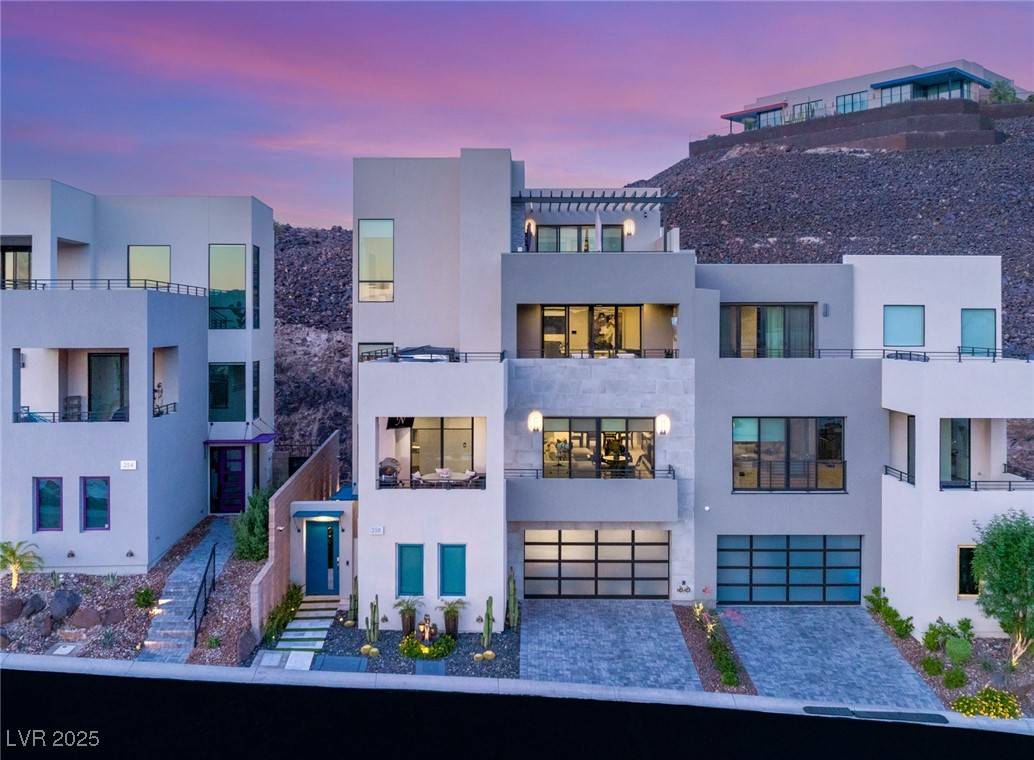 358 SOLITUDE PEAK LN, Henderson, NV 89012