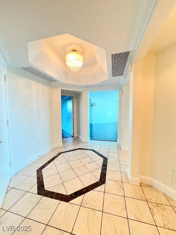 Las Vegas, NV 89109,2857 Paradise RD #303
