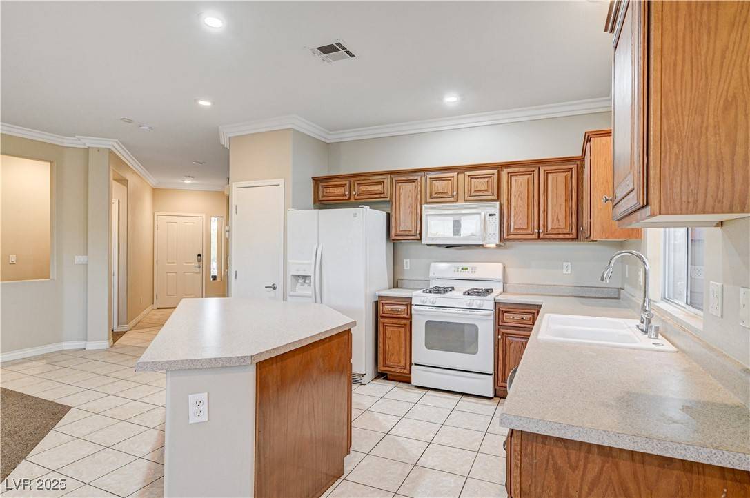 North Las Vegas, NV 89086,6412 Starling Mesa ST