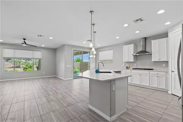 Las Vegas, NV 89166,10416 Skye Arroyo AVE