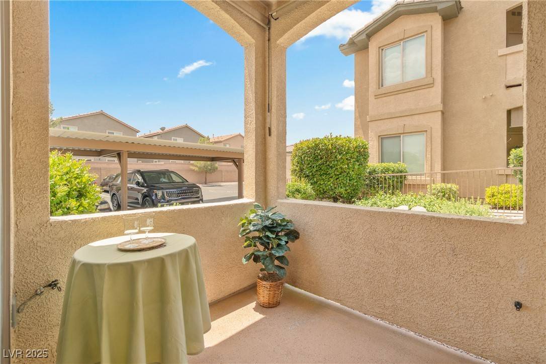 Las Vegas, NV 89113,8985 S Durango DR #1177