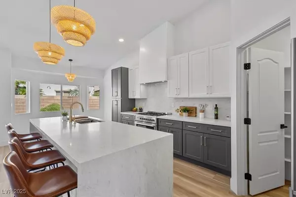 4176 Demoline CIR, Las Vegas, NV 89141