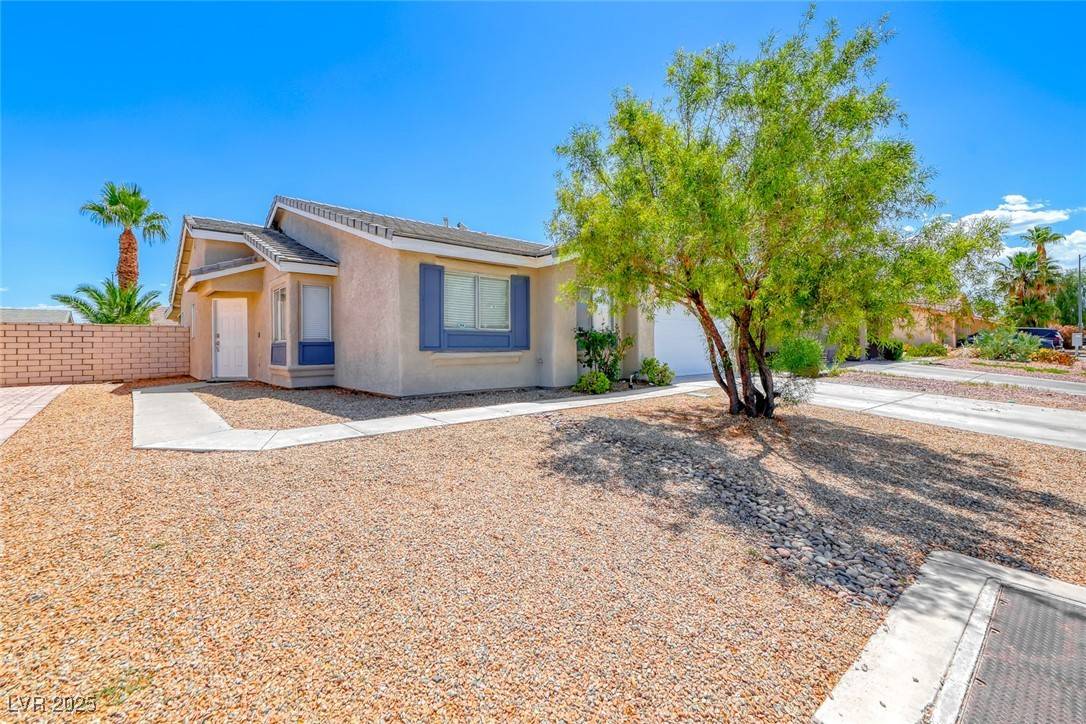 North Las Vegas, NV 89031,2103 Falcon Crest AVE