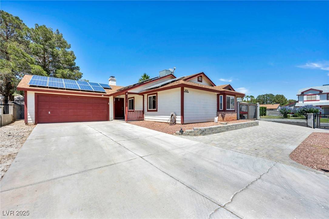 5876 Tippin DR, Las Vegas, NV 89130