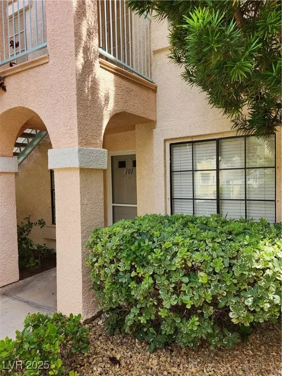 4805 S Torrey Pines DR #101, Las Vegas, NV 89103
