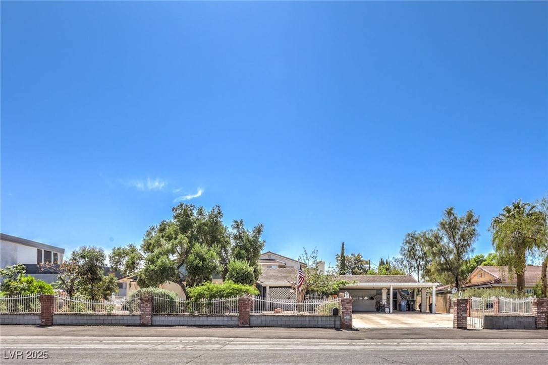 2045 S Tenaya WAY, Las Vegas, NV 89117