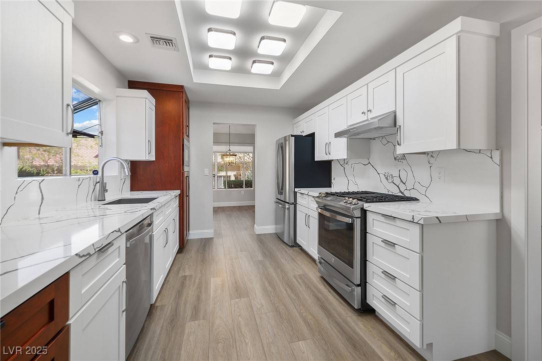 Las Vegas, NV 89134,2420 Desert Butte DR
