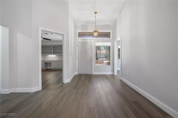 Las Vegas, NV 89134,2420 Desert Butte DR