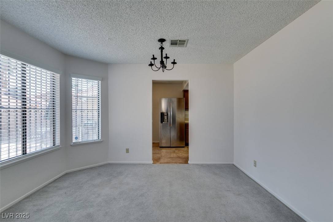 Las Vegas, NV 89108,6436 Deadwood RD