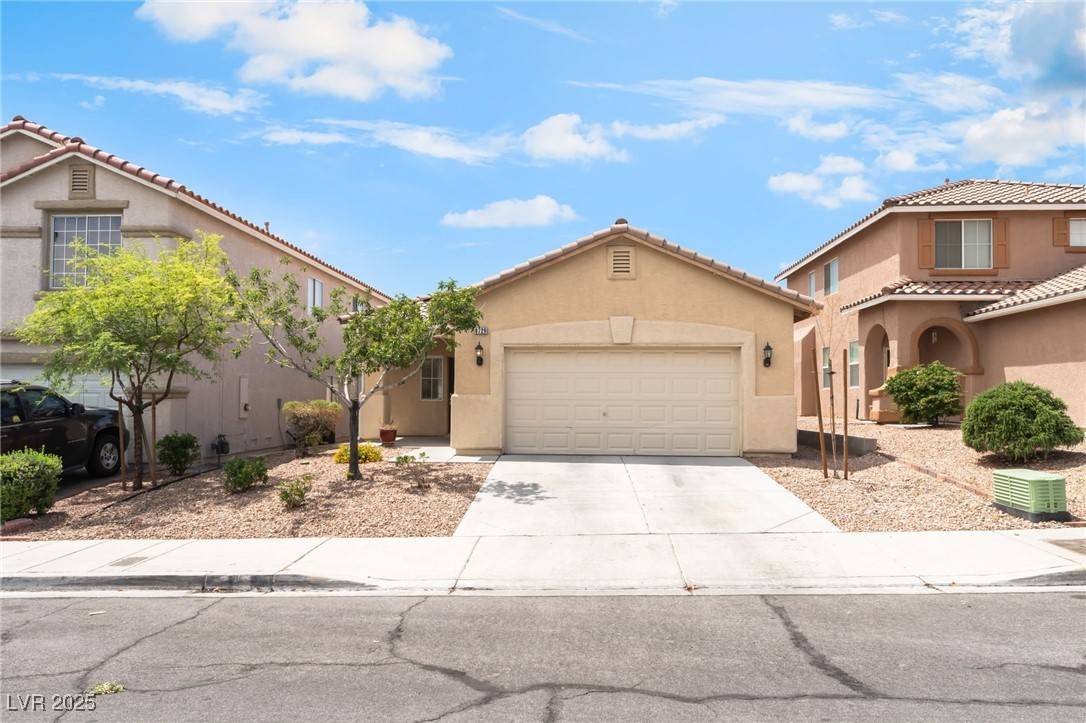 8729 Shady Pines DR, Las Vegas, NV 89143