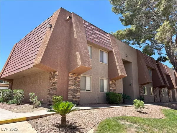 5383 Indian River DR #327, Las Vegas, NV 89103