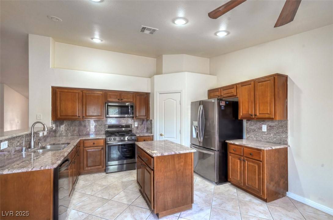 North Las Vegas, NV 89031,3521 Amish AVE