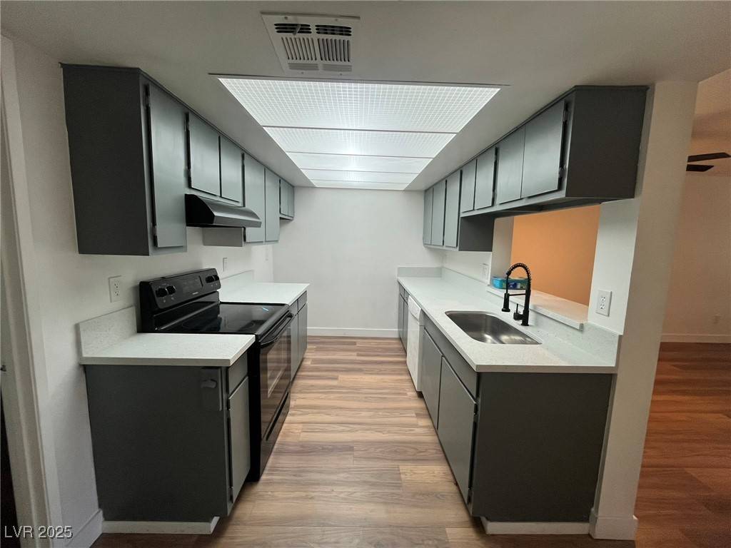 3585 Arville ST #403A, Las Vegas, NV 89103