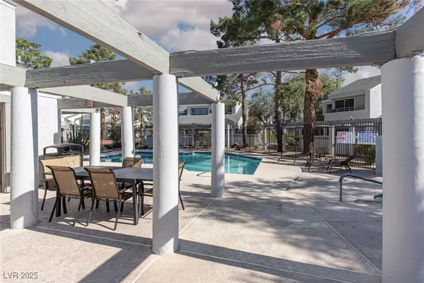 Las Vegas, NV 89110,5523 Orchard LN #0
