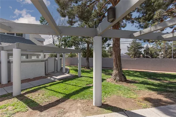 Las Vegas, NV 89110,5523 Orchard LN #0