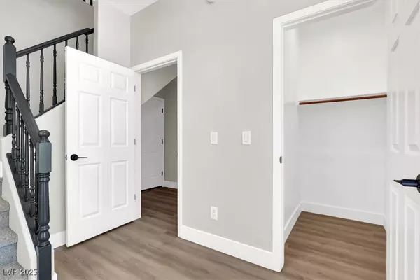 Las Vegas, NV 89134,9116 Vista Greens WAY #104