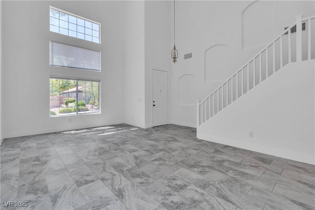 Las Vegas, NV 89129,4016 Owlshead Mountain ST