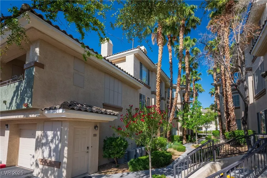 7143 S Durango DR #202, Las Vegas, NV 89113