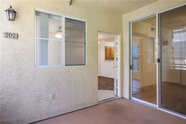 Las Vegas, NV 89113,7143 S Durango DR #202