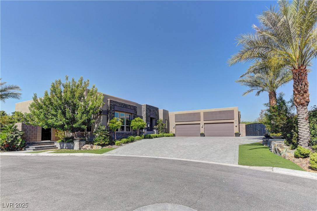 6845 Hidden Sunset LN, Las Vegas, NV 89120