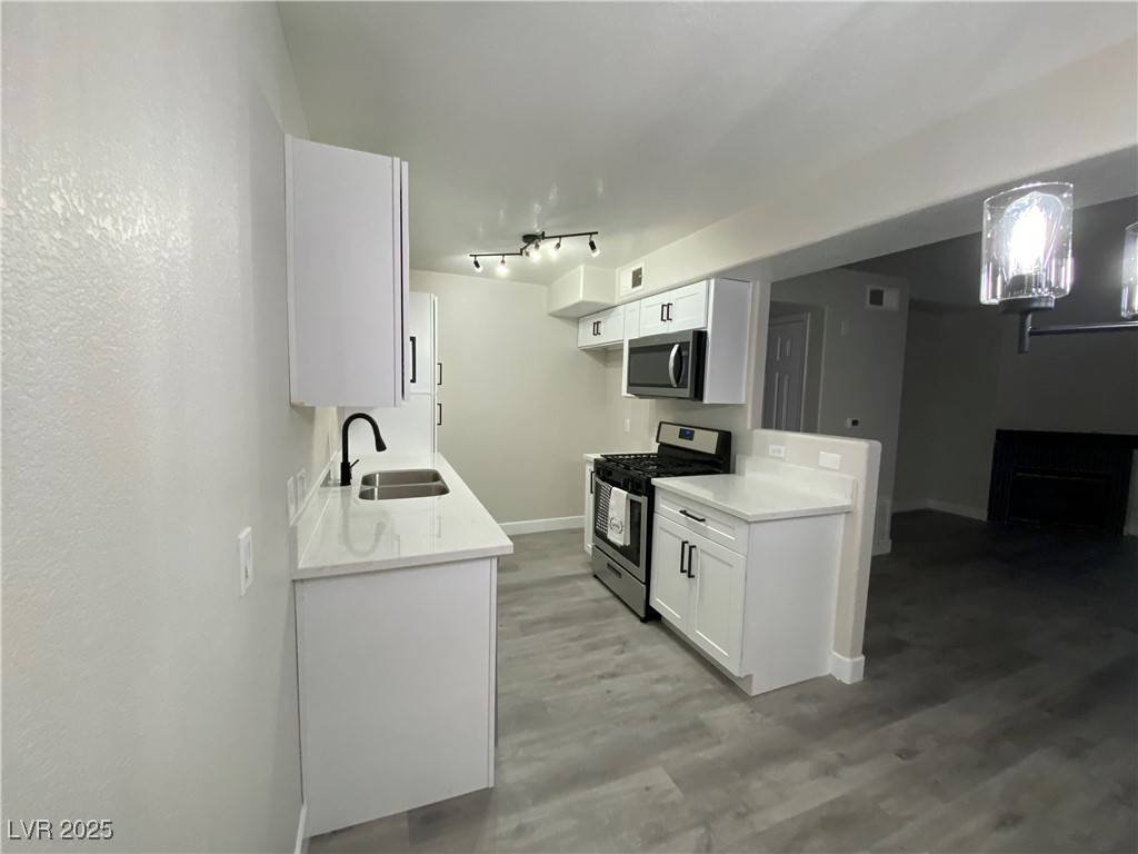 Las Vegas, NV 89130,3318 N Decatur BLVD #2039