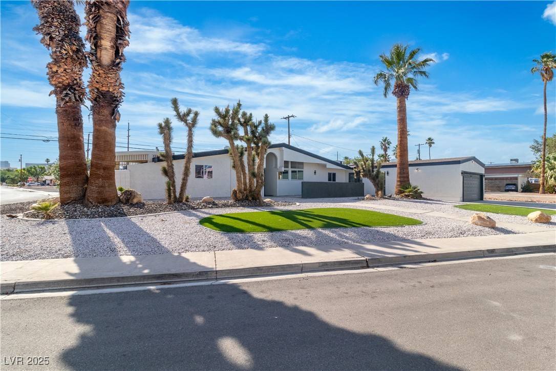 Las Vegas, NV 89169,3647 Ottawa CIR