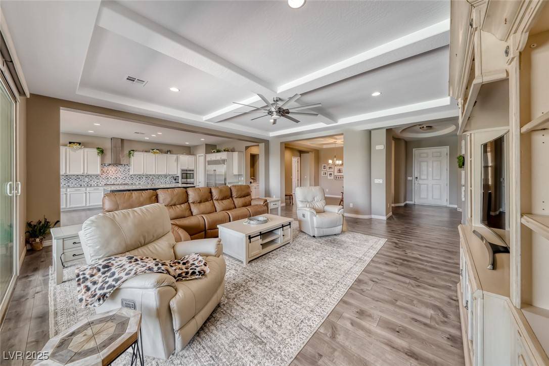 Las Vegas, NV 89149,6311 Baker Creek ST