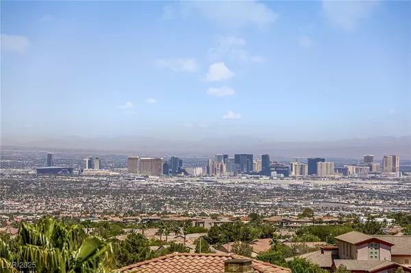 Henderson, NV 89052,2555 Hampton RD #7304