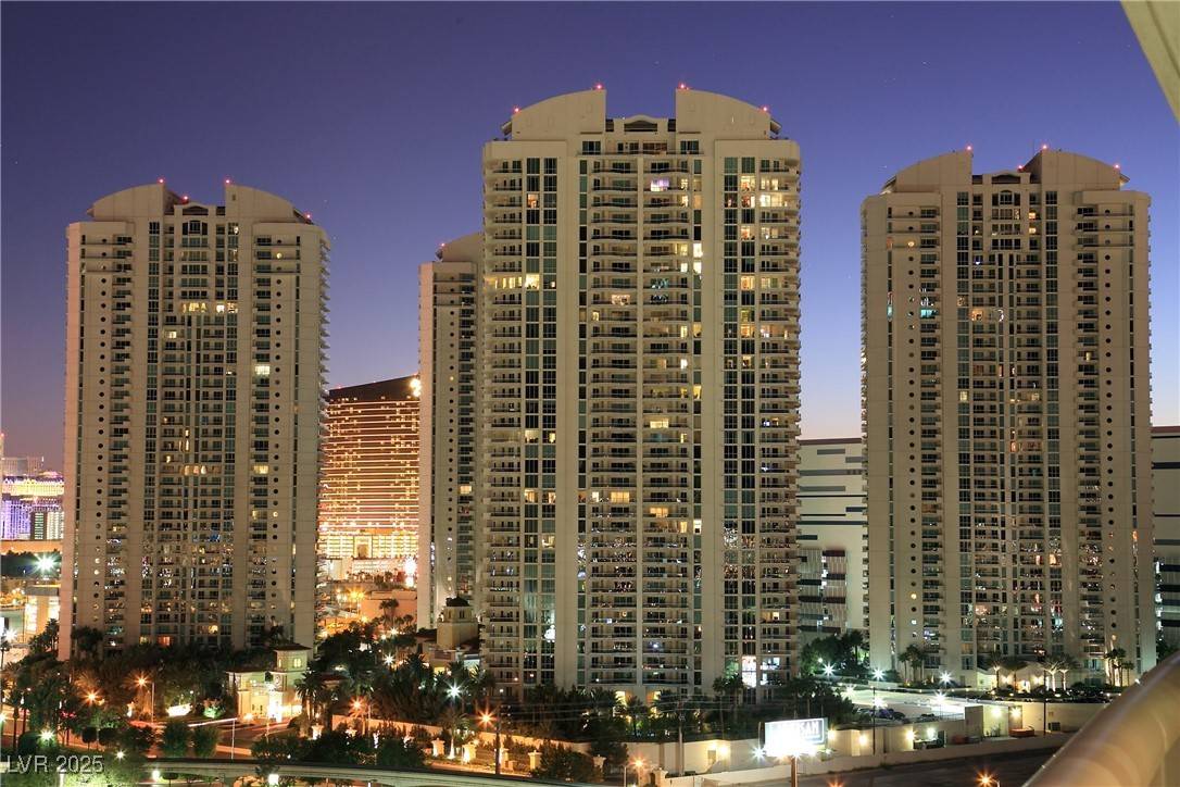 Las Vegas, NV 89109,2777 Paradise RD #1505
