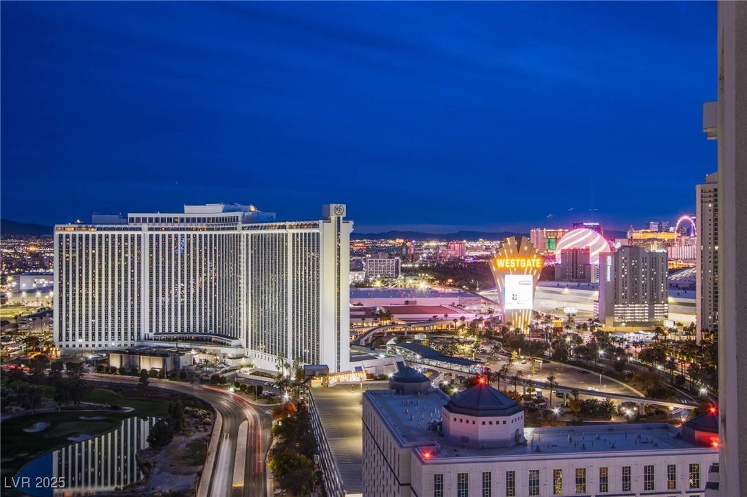 Las Vegas, NV 89109,322 Karen AVE #2807