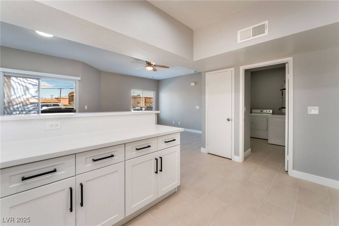 Las Vegas, NV 89156,5689 E Lake Mead BLVD #2