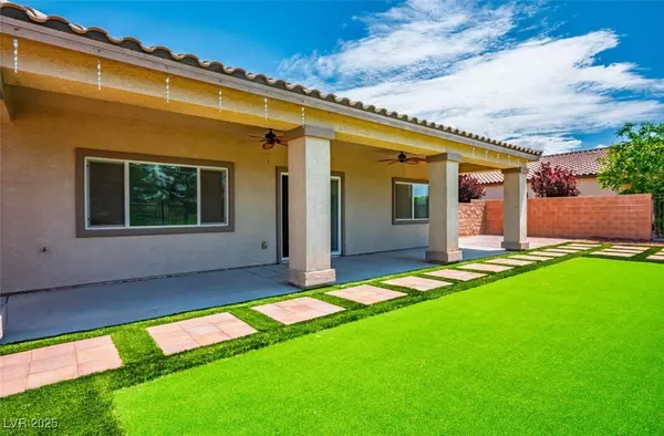 Pahrump, NV 89061,5235 E La Campana DR