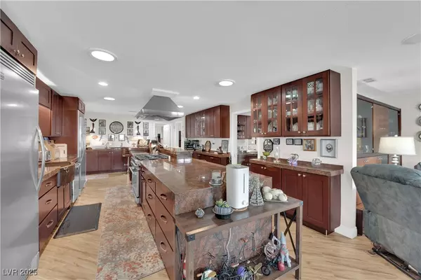 Las Vegas, NV 89122,3353 Katmai DR