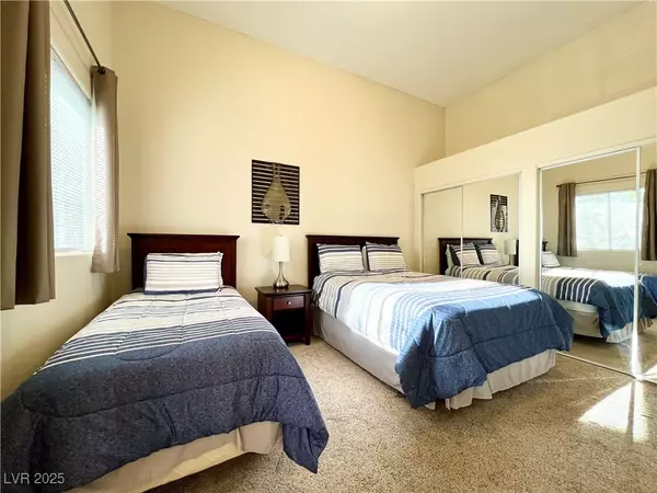 Henderson, NV 89052,700 Carnegie ST #222