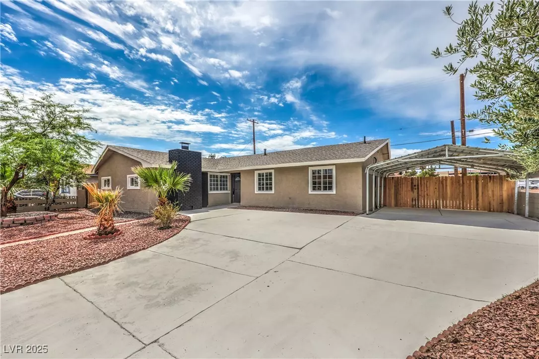 Las Vegas, NV 89122,5203 Treasure AVE