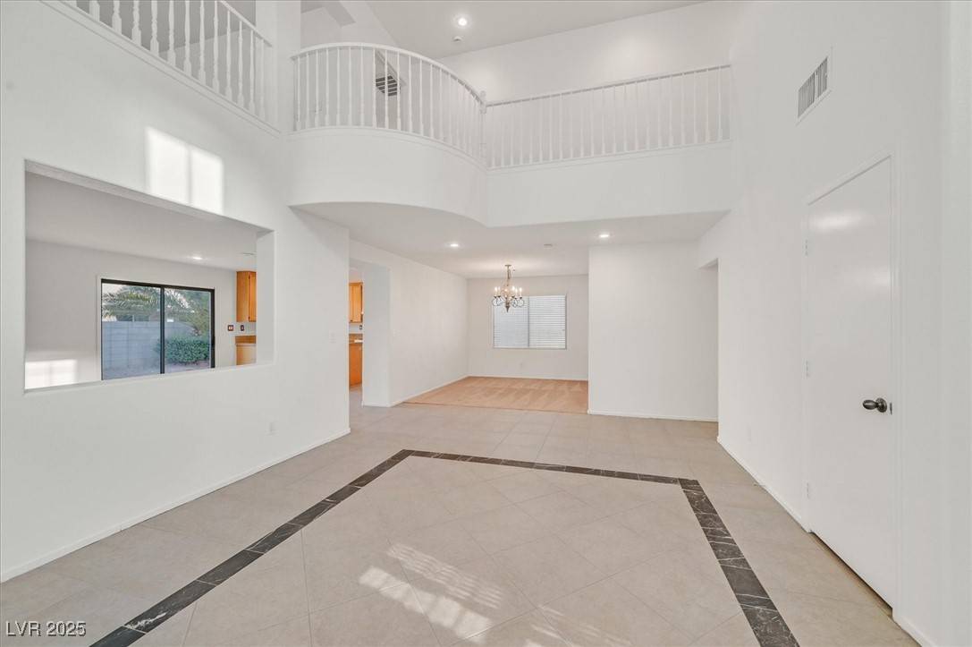 Las Vegas, NV 89148,5558 Cresent Valley ST