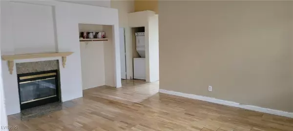 Las Vegas, NV 89108,1612 N Torrey Pines DR #104