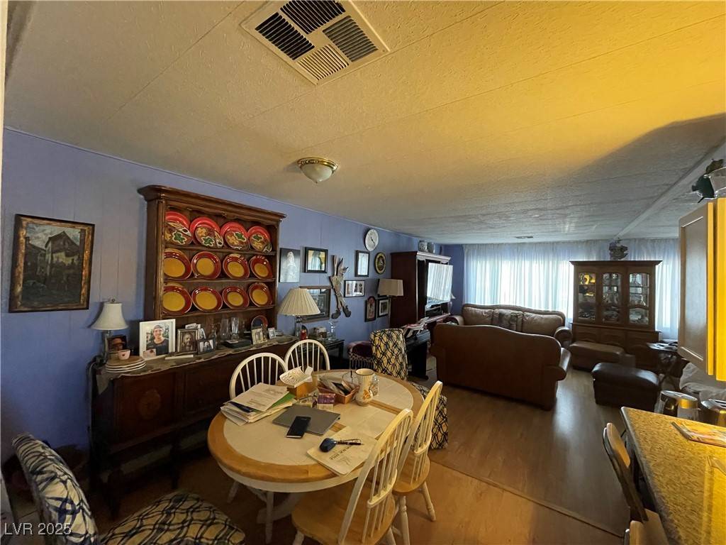 Las Vegas, NV 89118,4536 Warm Springs RD