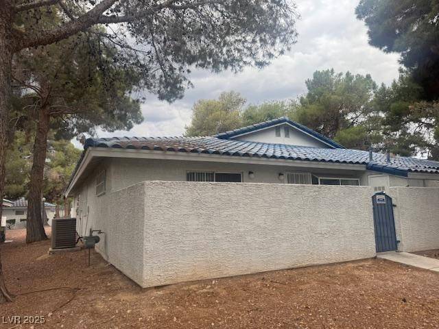 Las Vegas, NV 89108,2108 Willowbury DR #B
