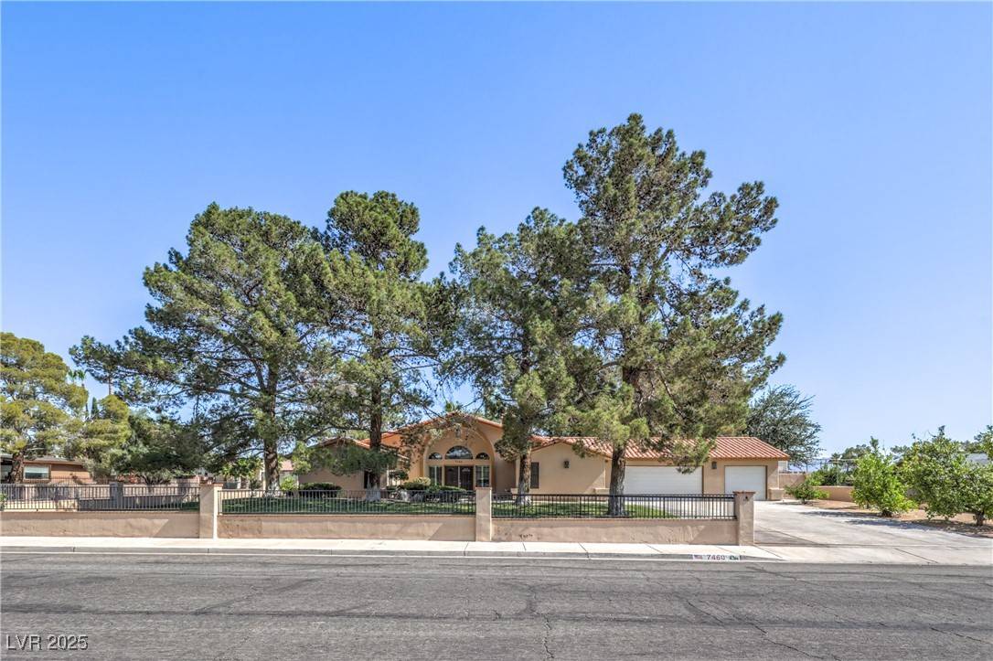7460 Buckskin AVE, Las Vegas, NV 89129