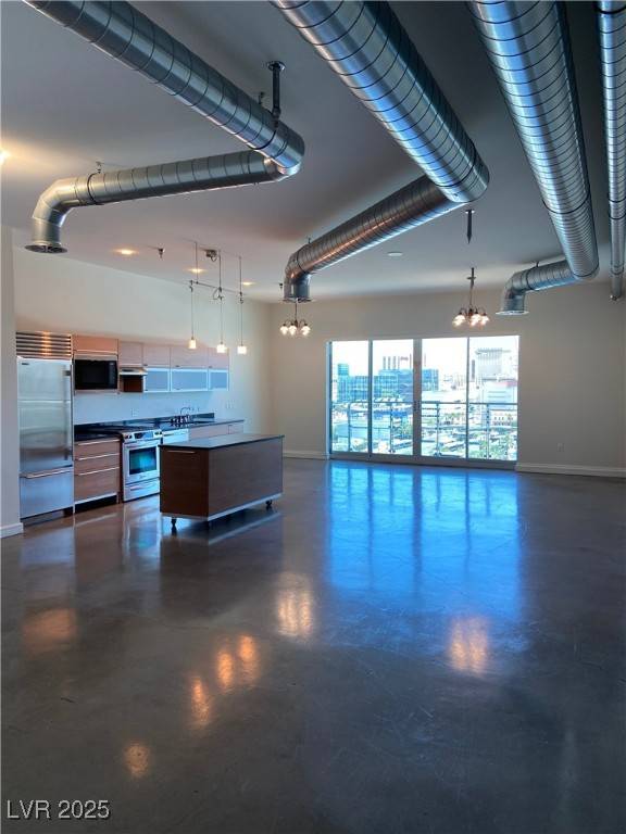 Las Vegas, NV 89101,200 HOOVER AVE #912