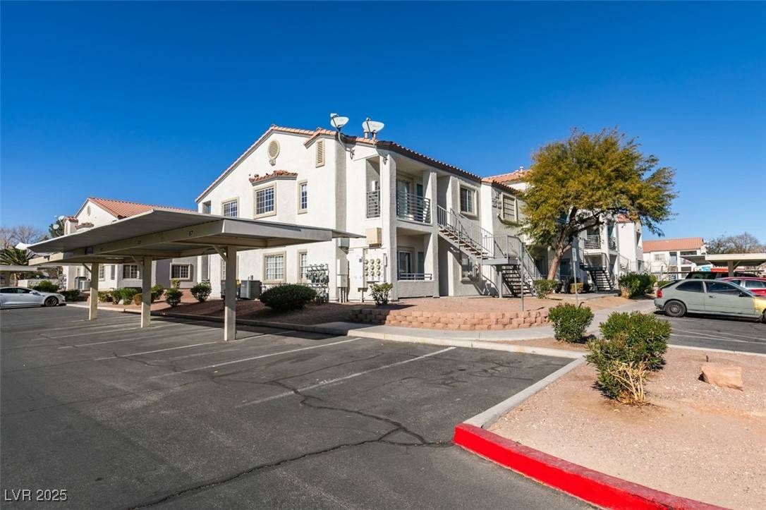 Las Vegas, NV 89130,3318 N Decatur BLVD #2138