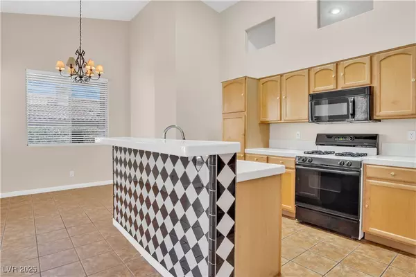 Las Vegas, NV 89123,8940 Emery Lake ST