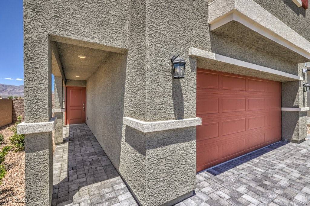 North Las Vegas, NV 89081,2638 BEGONIA FALLS AVE #39
