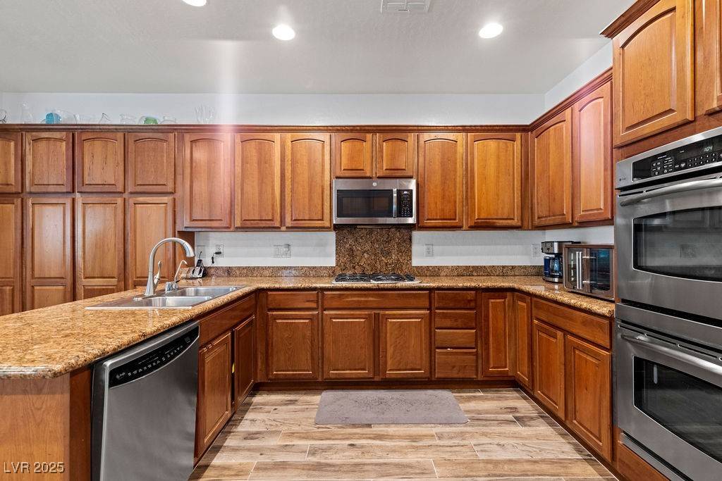 Las Vegas, NV 89131,7252 Royal Melbourne DR
