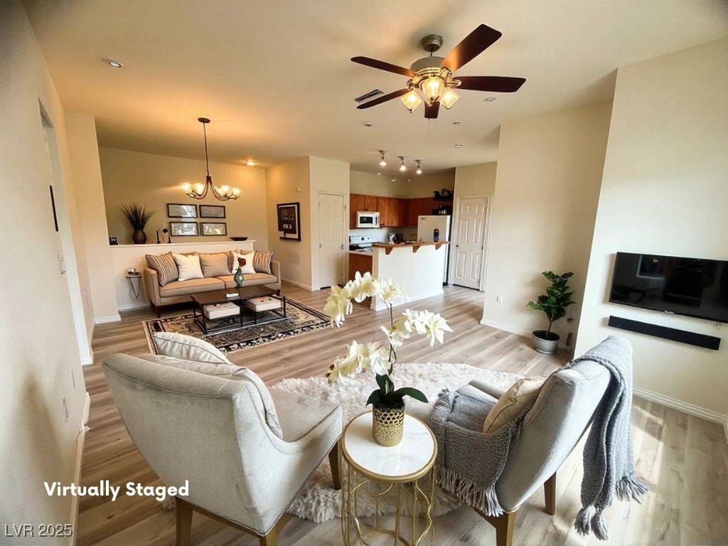 North Las Vegas, NV 89081,6313 Snap Ridge ST #201