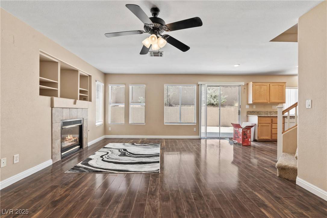 Henderson, NV 89012,5 Spur Cross CIR