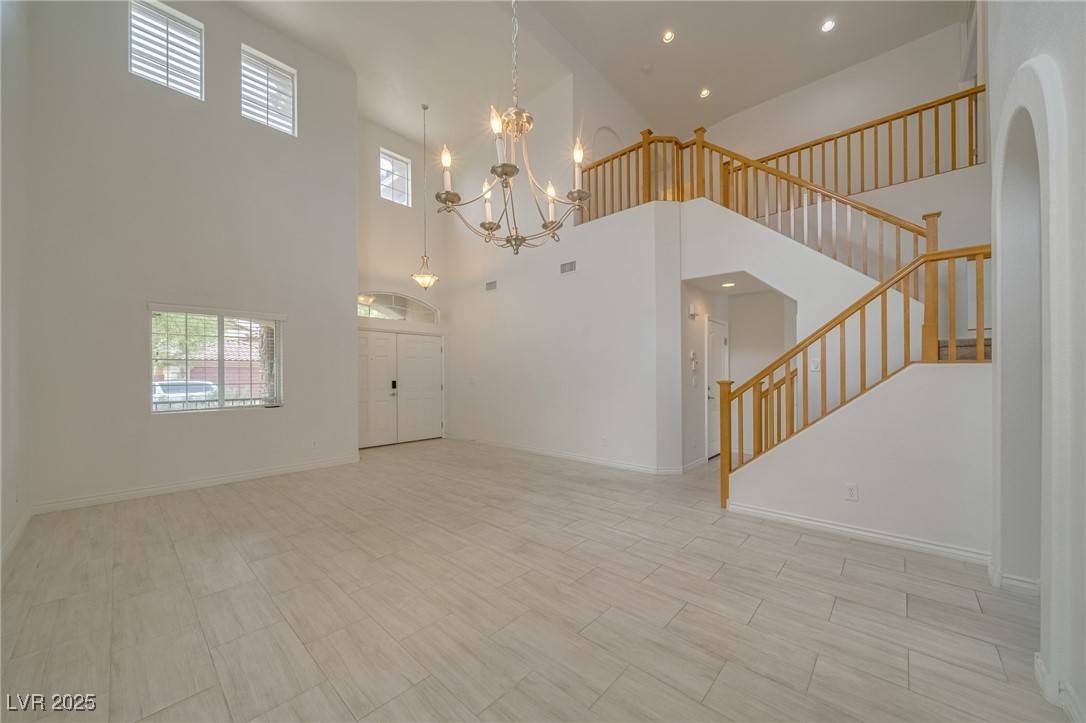 Las Vegas, NV 89178,9792 Crescent Lodge CT