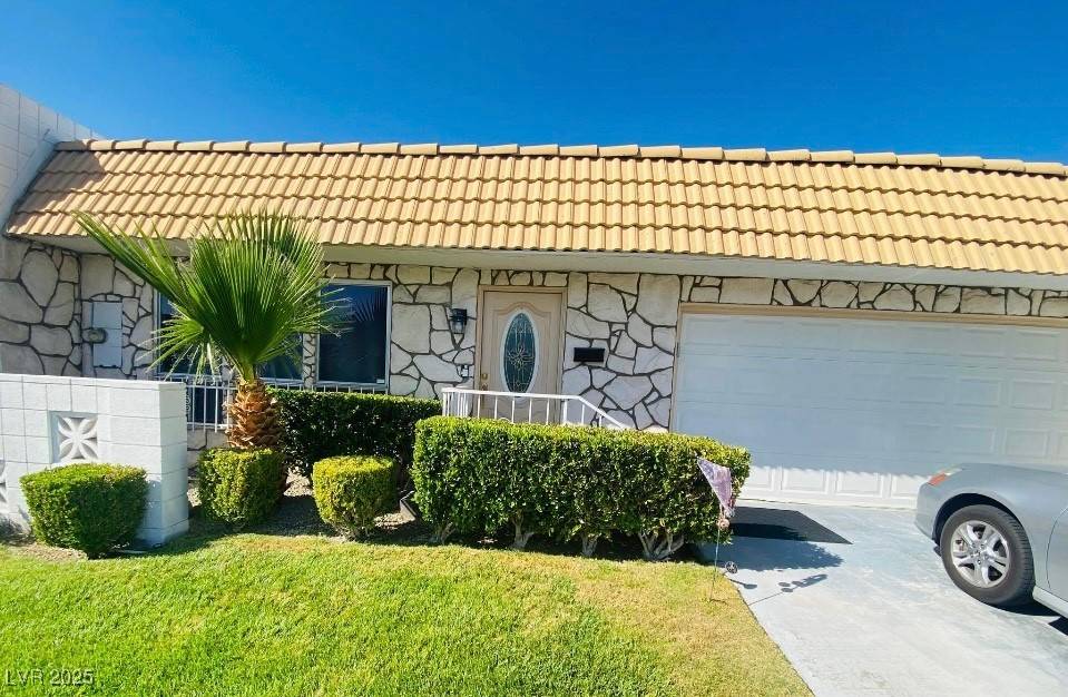 Las Vegas, NV 89121,3766 Colonial DR