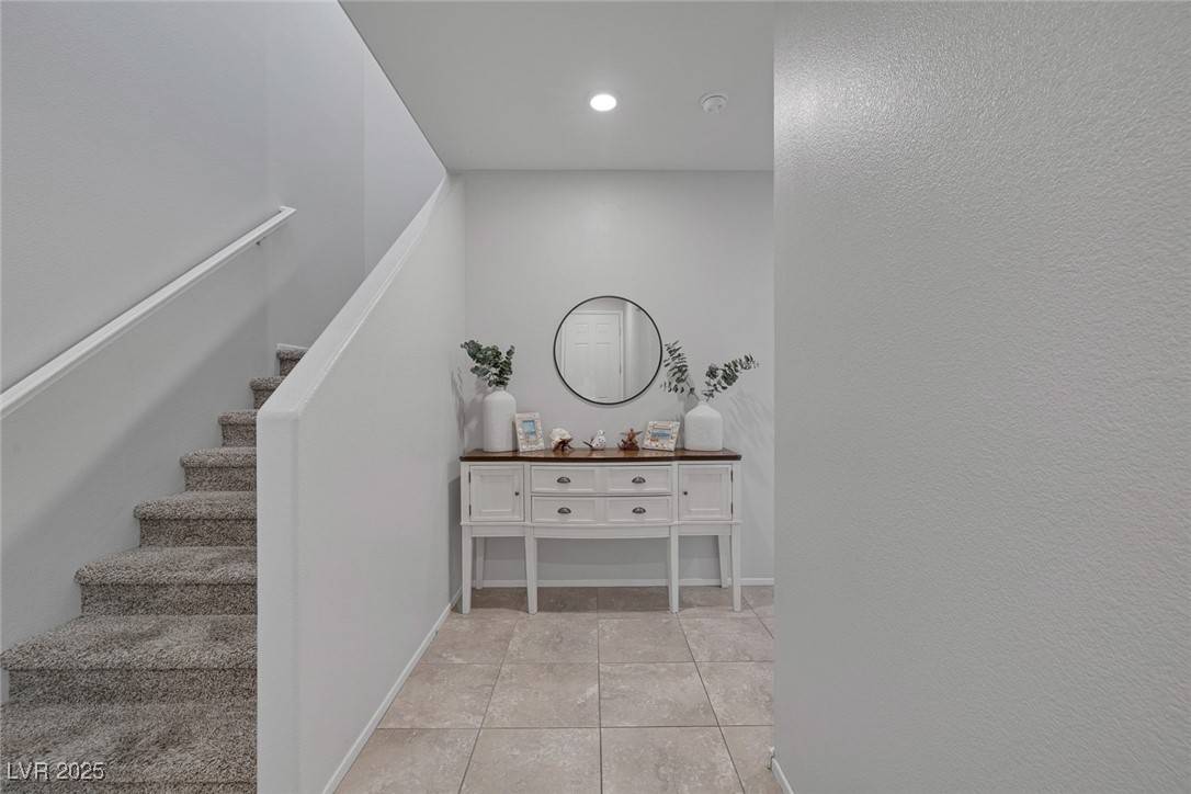 Las Vegas, NV 89130,5966 Icicle Falls AVE
